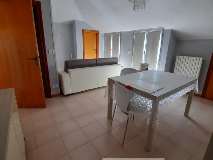 RIF319 – MANSARDA ABITABILE DI 90 MQ